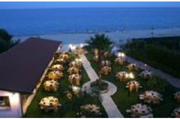 Хотел Riace Marina 4